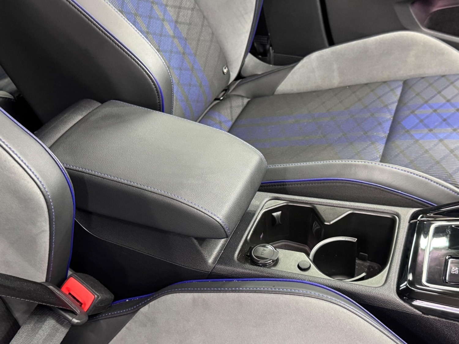 Used Volkswagen Golf for sale - 77314722: Photo 32