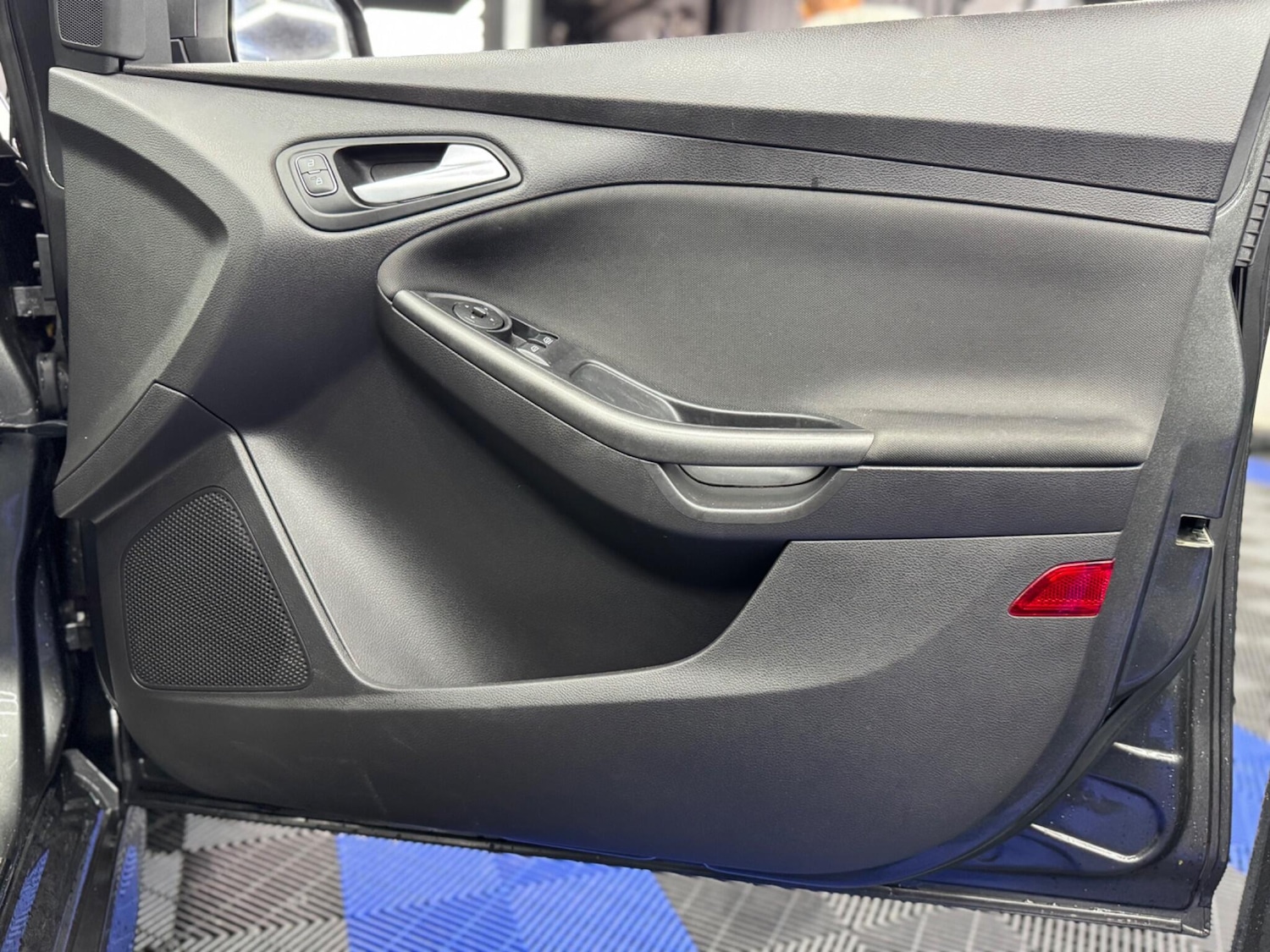 Used Ford Focus 2015 for sale - 77291073: Photo 32