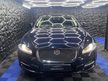 Used Jaguar XJ 2011 for sale - 76377248: Photo