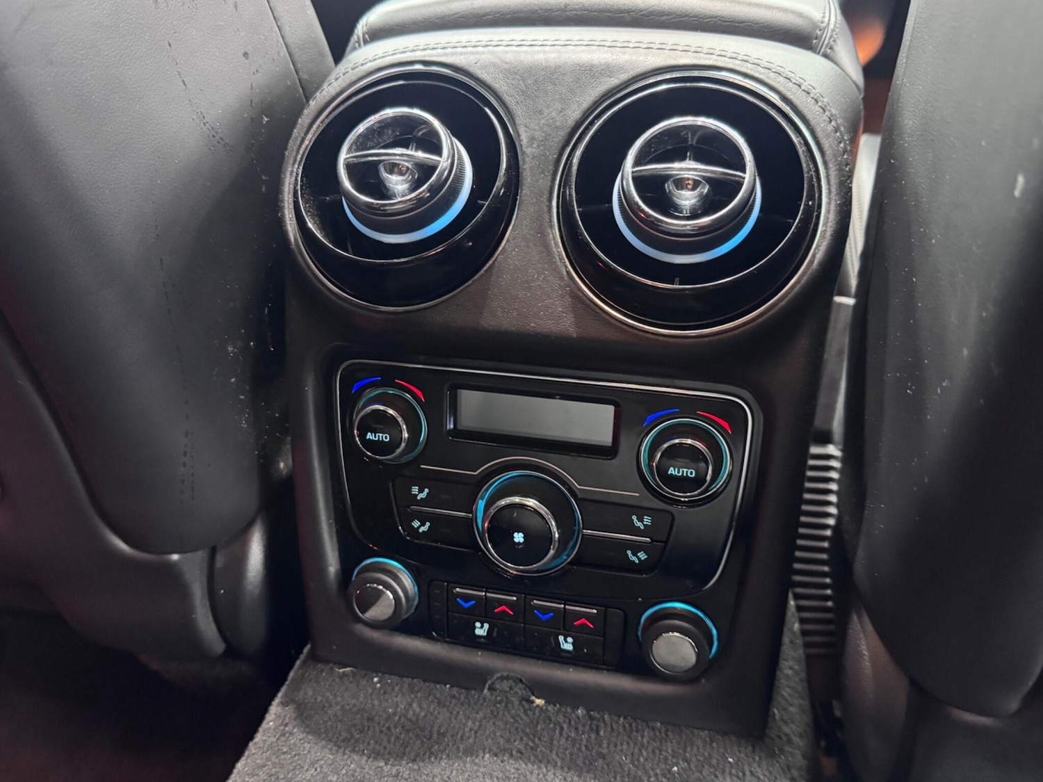 Used Jaguar XJ 2011 for sale - 76377248: Photo 30