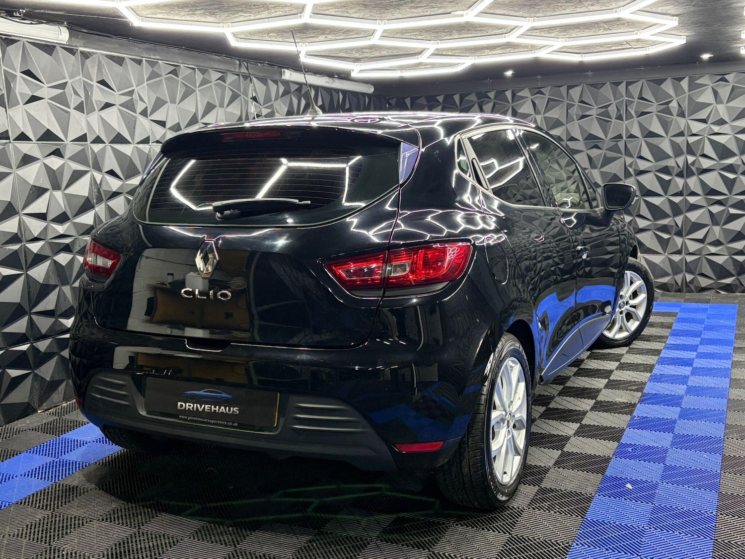 Used Renault Clio 2016 for sale - 76522169: Photo 7