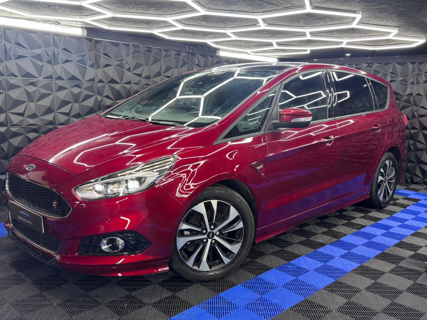 Used Ford S-Max 2019 for sale - 76997646: Photo 11