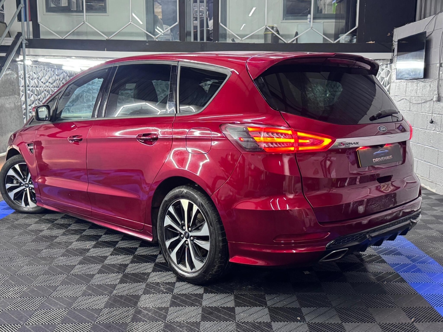 Used Ford S-Max 2019 for sale - 76997646: Photo 17