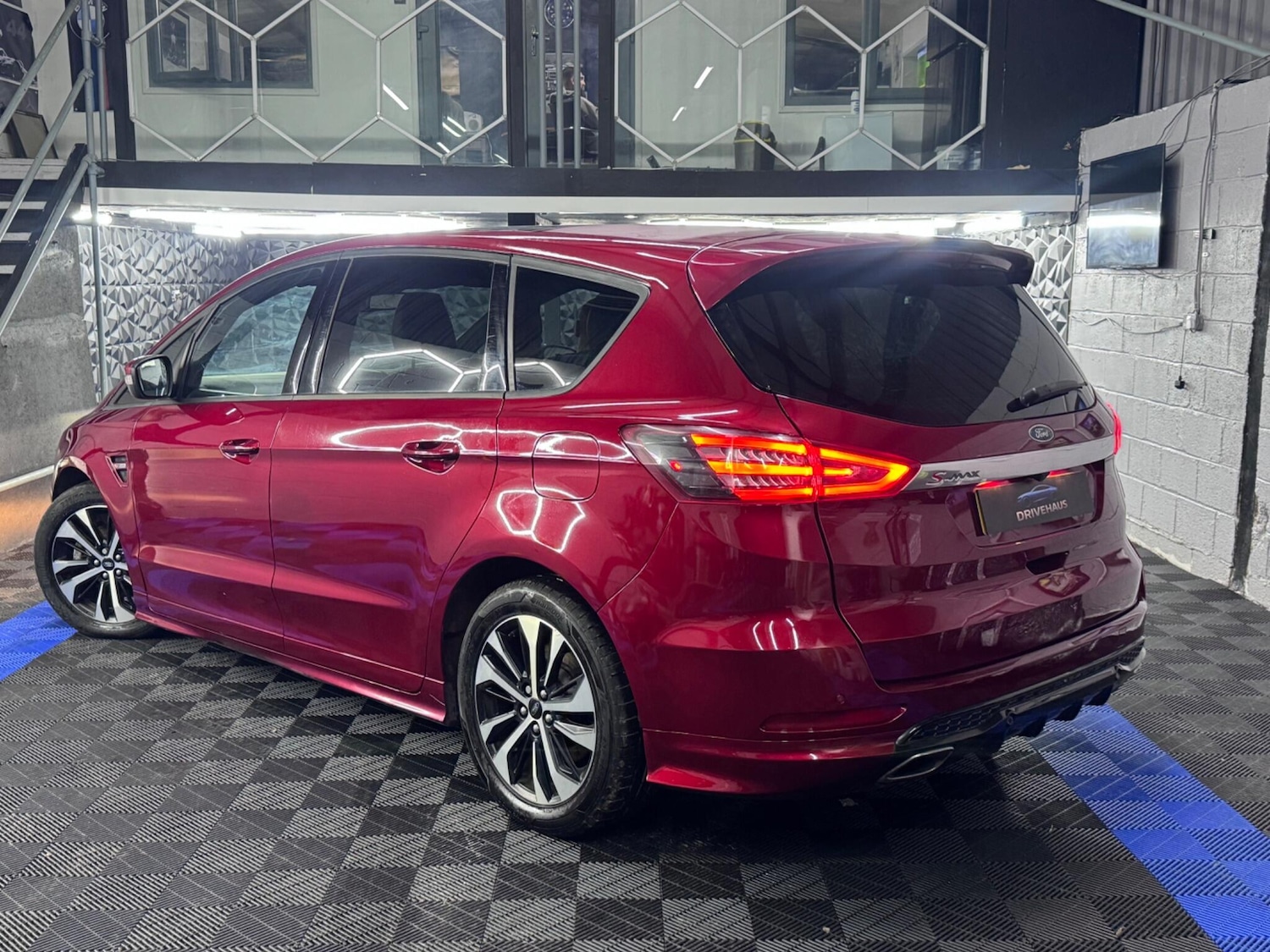 Used Ford S-Max 2019 for sale - 76997646: Photo 18