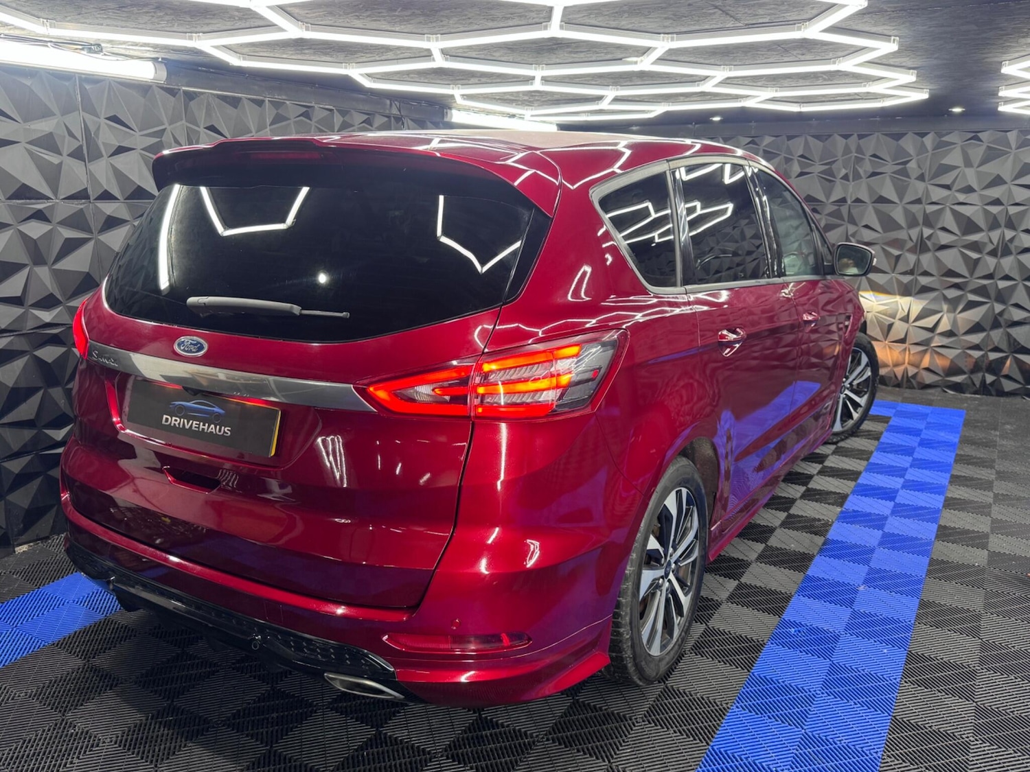 Used Ford S-Max 2019 for sale - 76997646: Photo 24