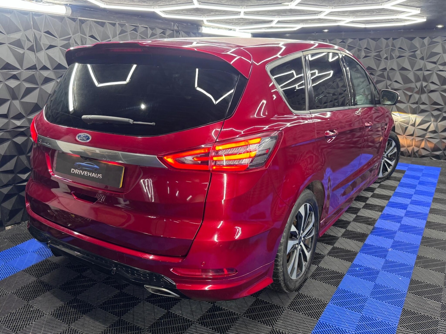 Used Ford S-Max 2019 for sale - 76997646: Photo 25