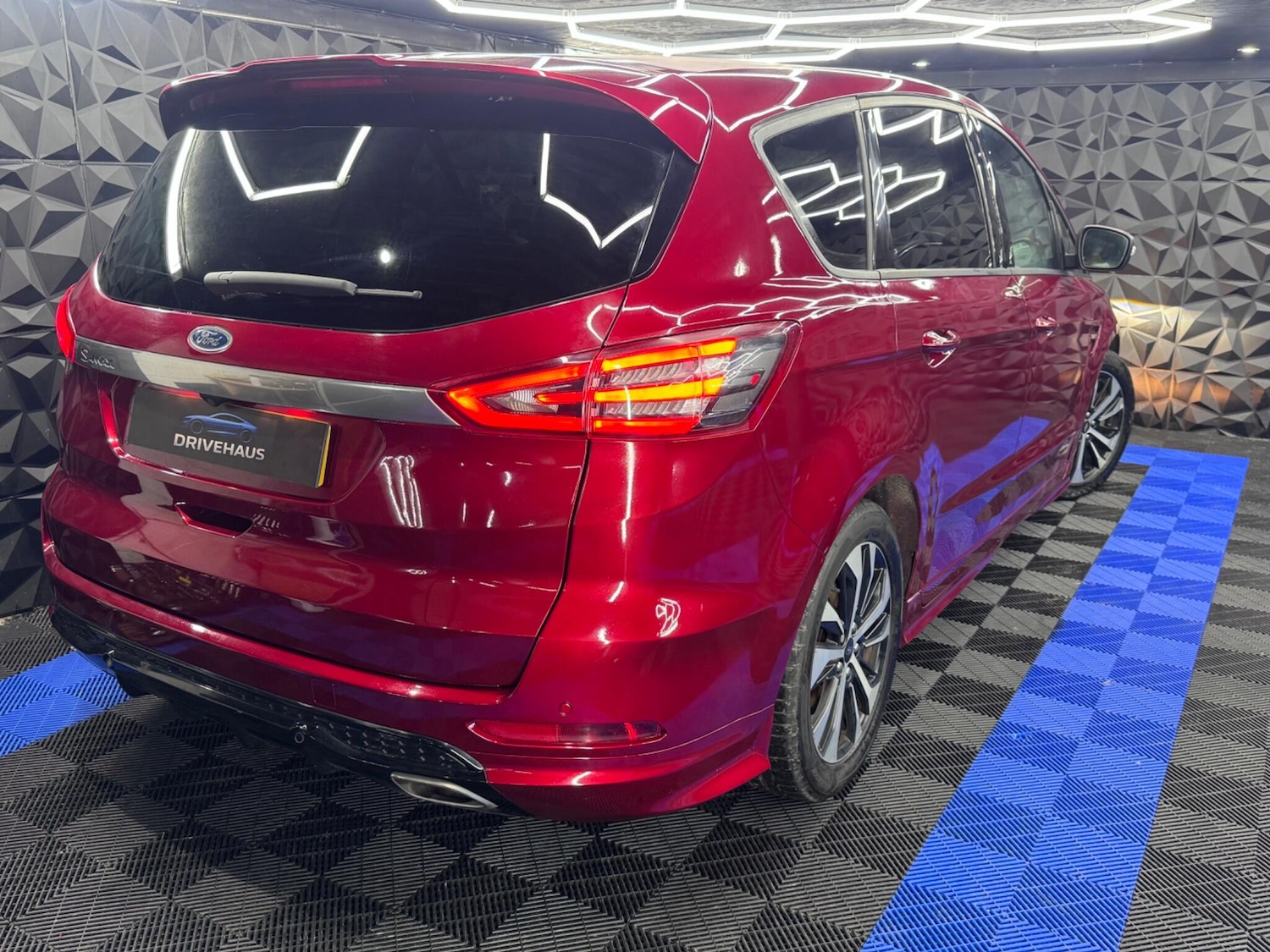 Used Ford S-Max 2019 for sale - 76997646: Photo 26