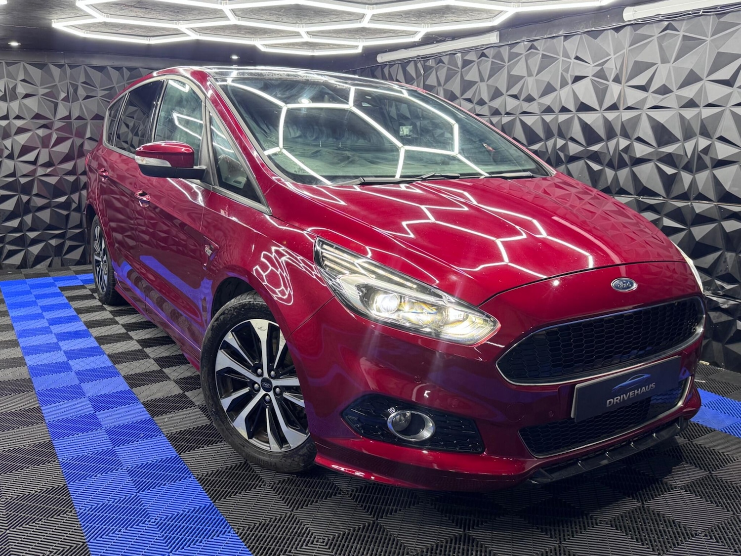 Used Ford S-Max 2019 for sale - 76997646: Photo 5