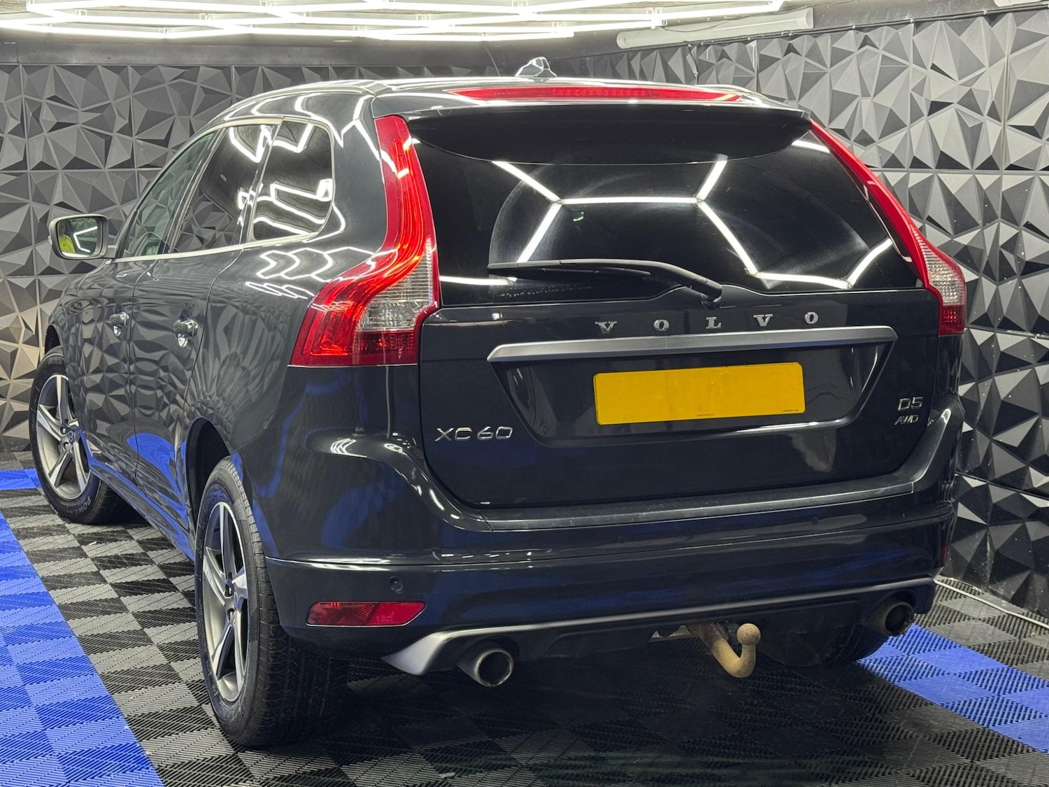 Used Volvo XC60 2014 for sale - 77290947: Photo 11