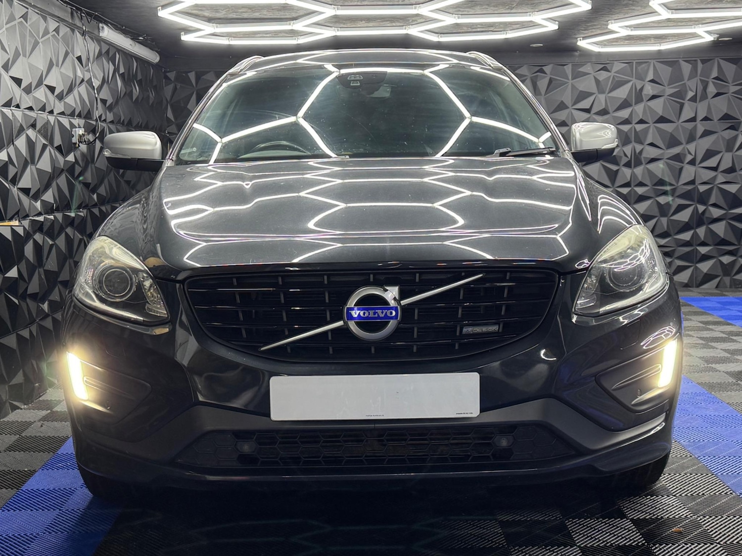 Used Volvo XC60 2014 for sale - 77290947: Photo 3