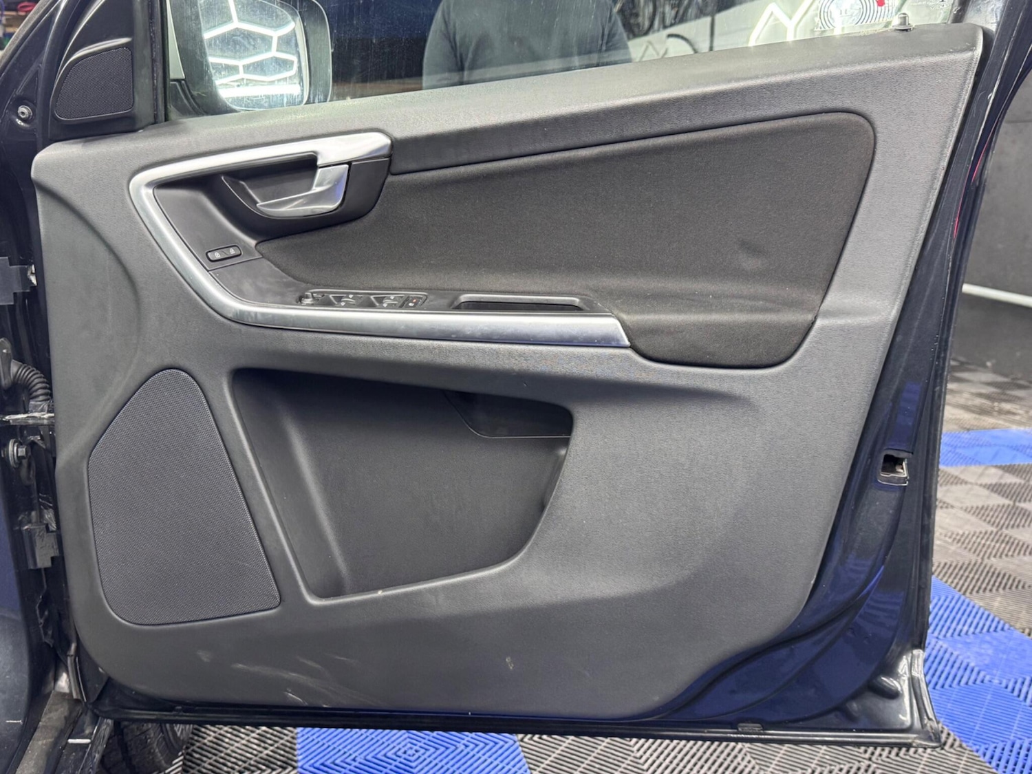 Used Volvo XC60 2014 for sale - 77290947: Photo 30