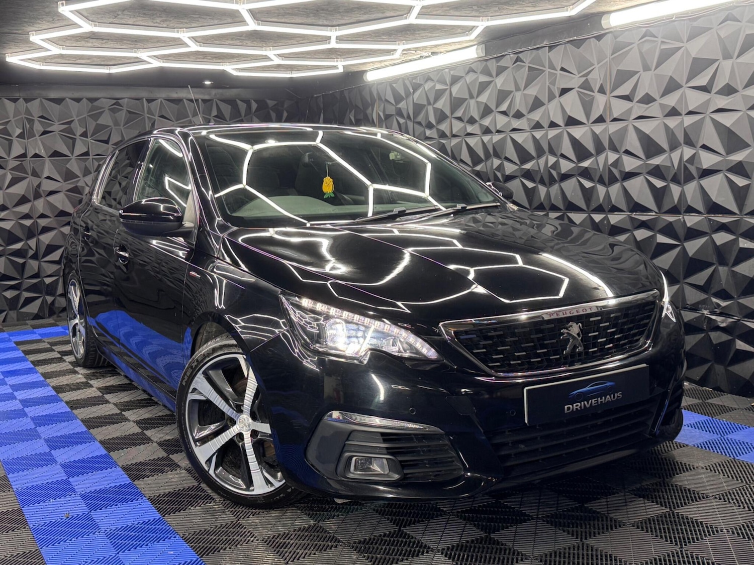 Used Peugeot 308 2018 for sale - 77412157: Photo 1