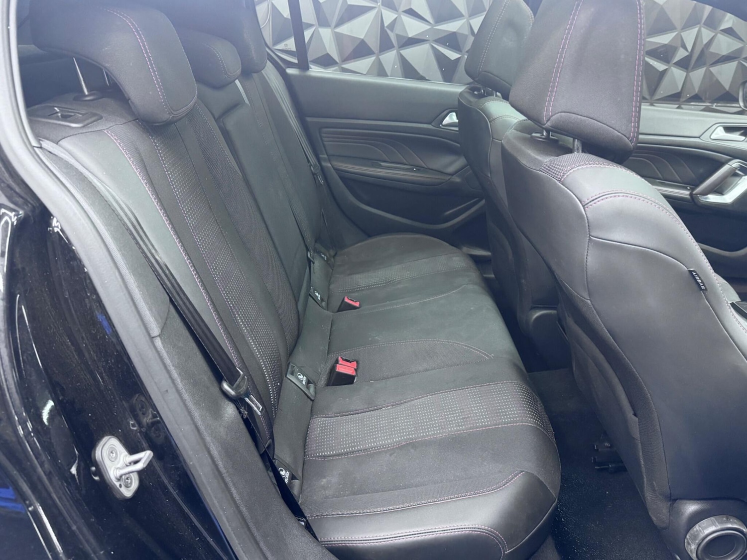 Used Peugeot 308 2018 for sale - 77412157: Photo 34