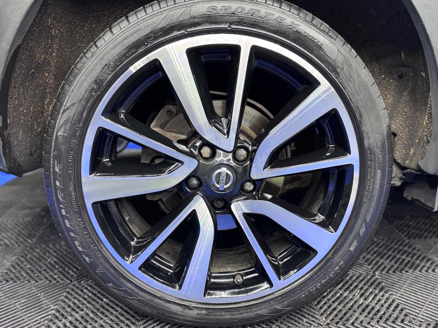 Used Nissan Qashqai for sale - 77883390: Photo 32