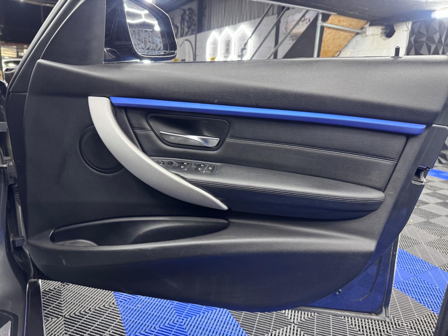 Used BMW 3 Series for sale - 76727481: Photo 25