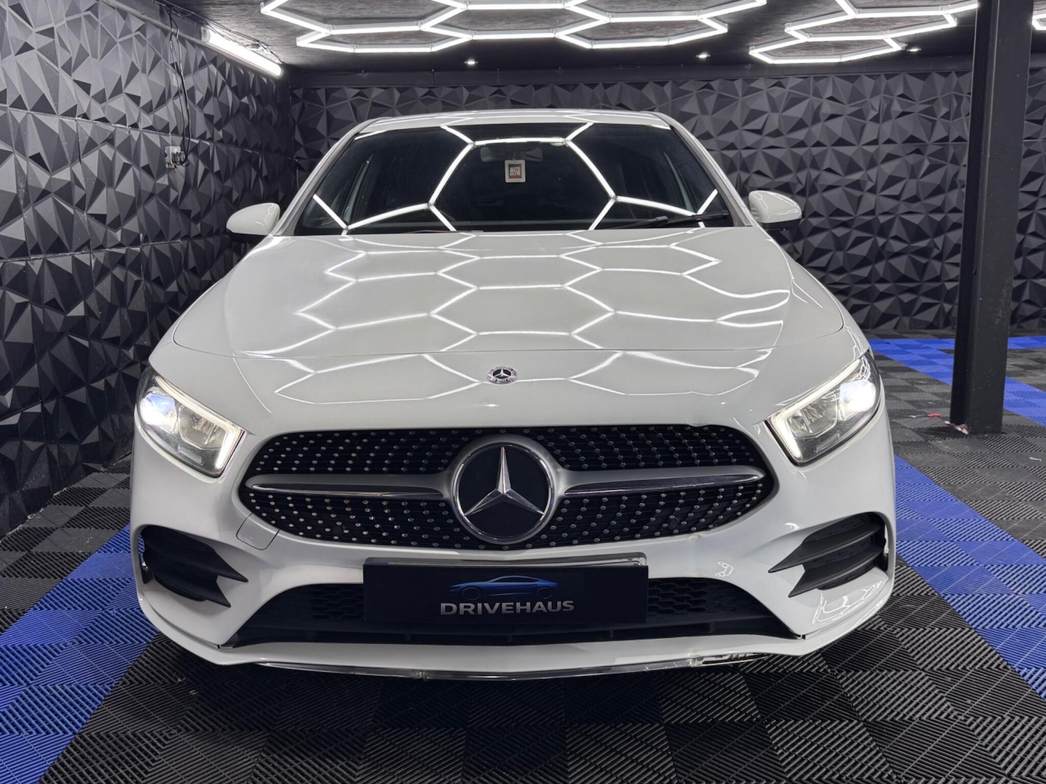 Used Mercedes-Benz A-Class 2019 for sale - 77291907: Photo 2