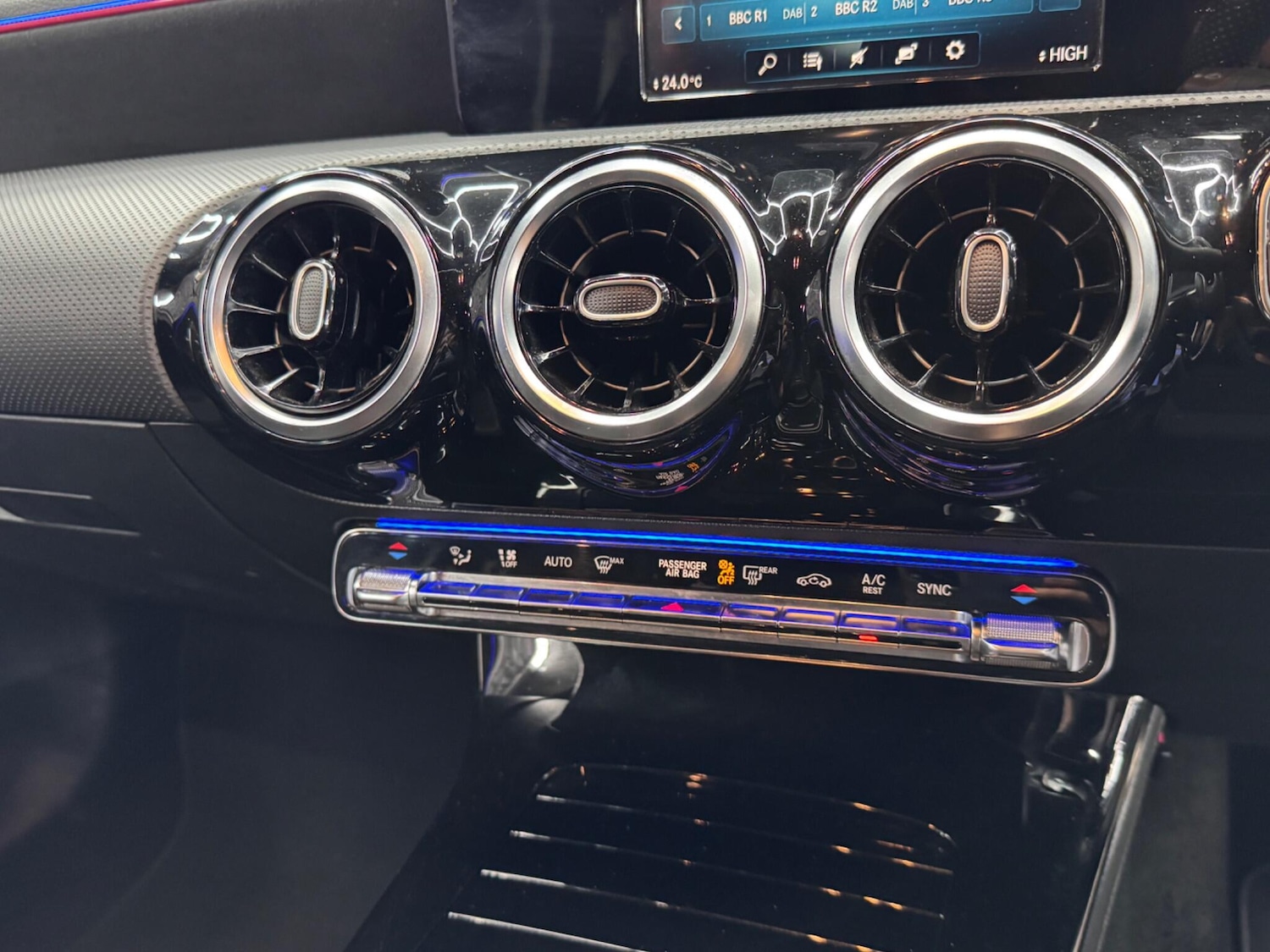 Used Mercedes-Benz A-Class 2019 for sale - 77291907: Photo 33