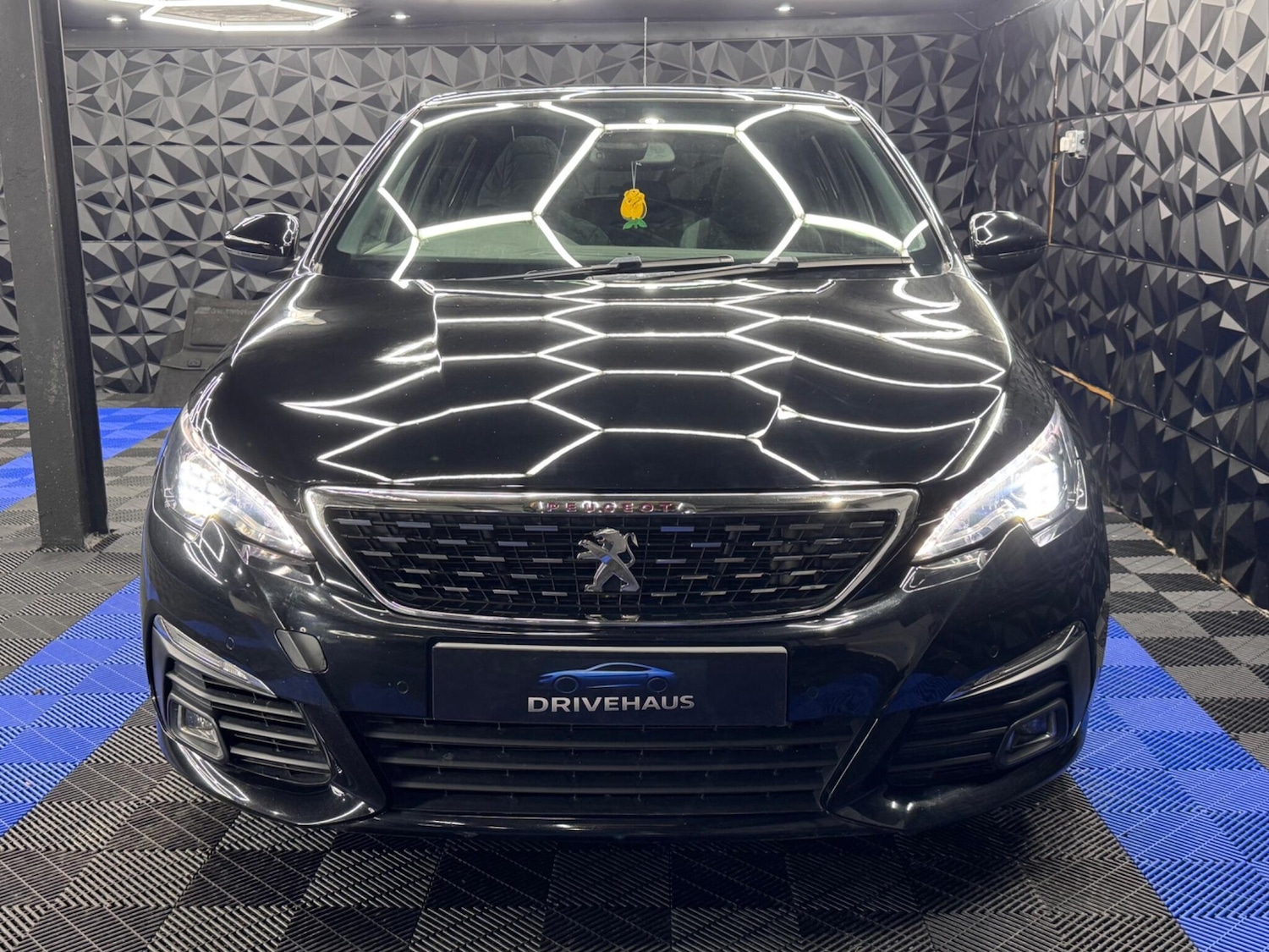 Used Peugeot 308 2018 for sale - 77291893: Photo 10