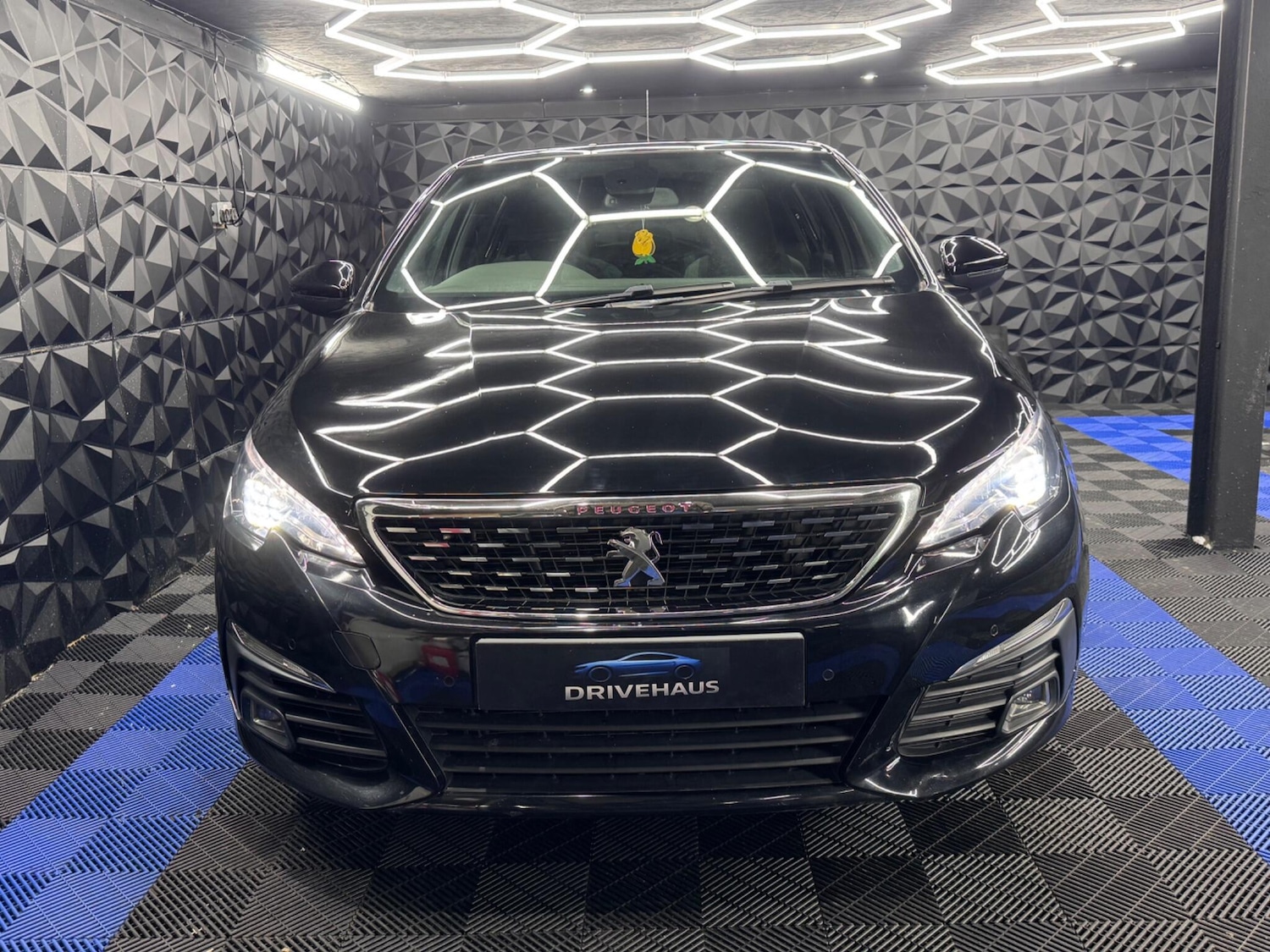 Used Peugeot 308 2018 for sale - 77291893: Photo 12