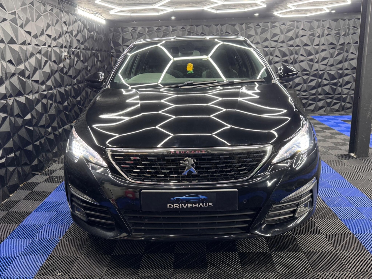 Used Peugeot 308 2018 for sale - 77291893: Photo 13