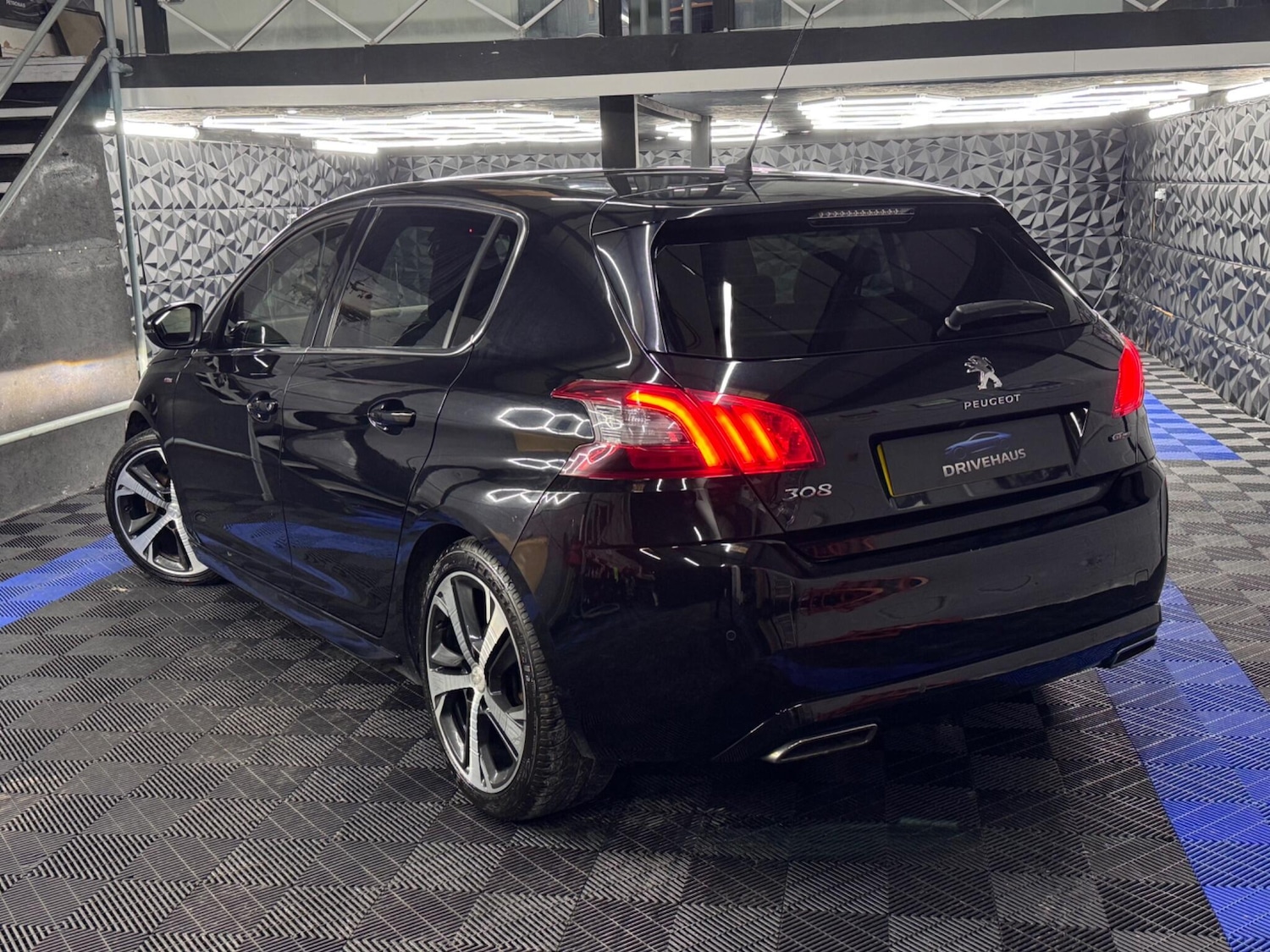 Used Peugeot 308 2018 for sale - 77291893: Photo 20