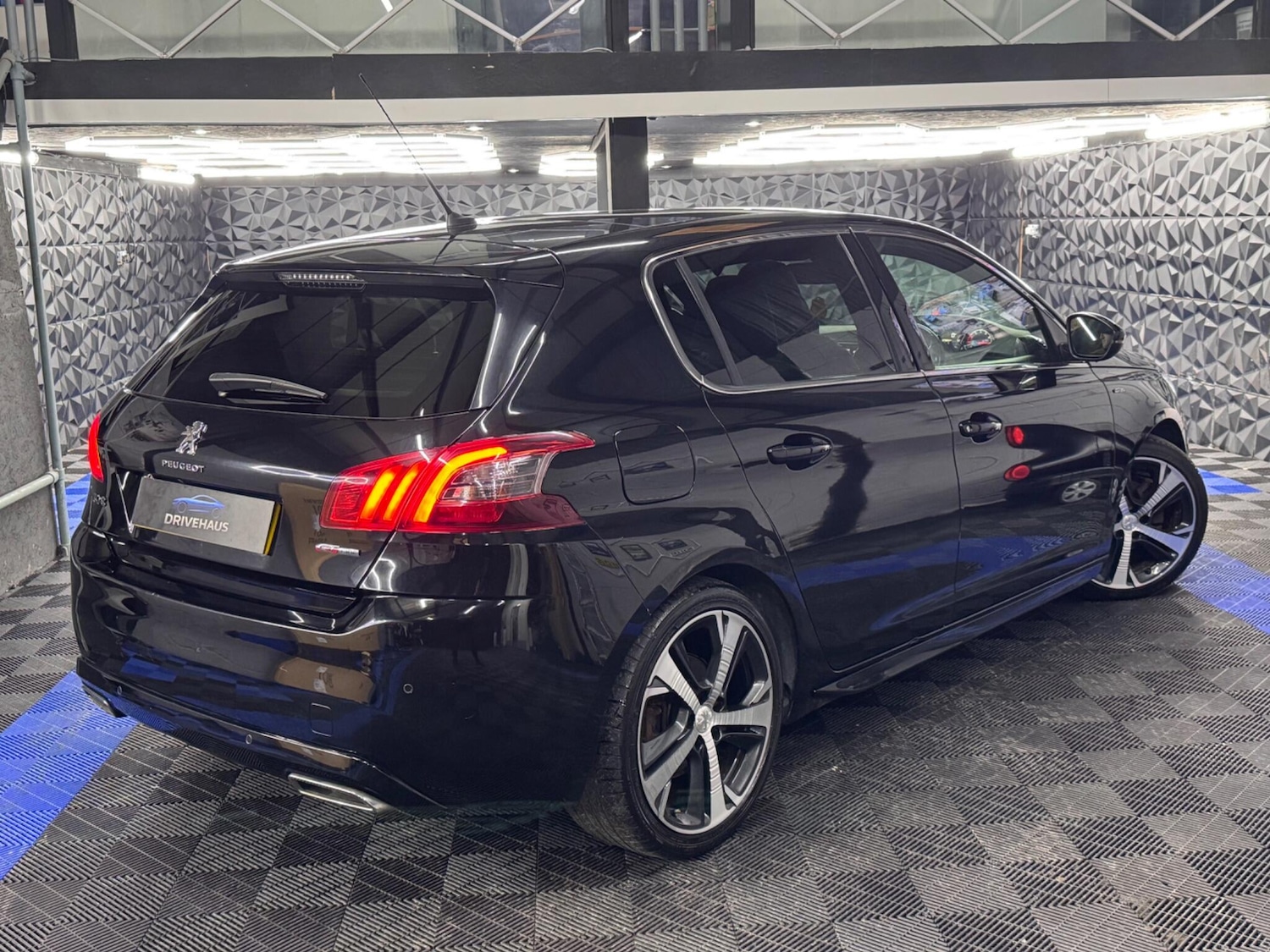 Used Peugeot 308 2018 for sale - 77291893: Photo 26