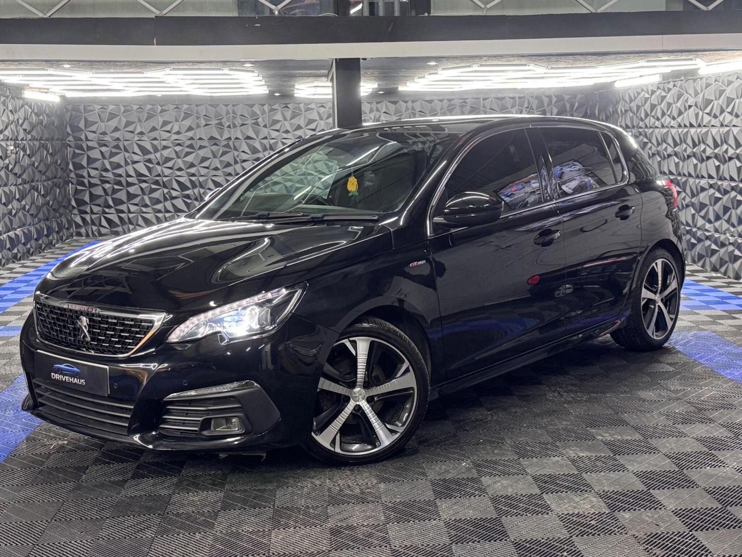 Used Peugeot 308 2018 for sale - 77291893: Photo 3