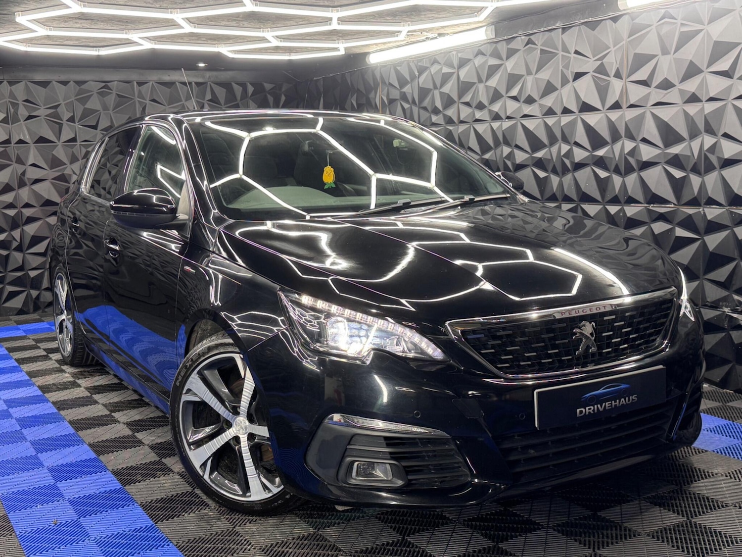 Used Peugeot 308 2018 for sale - 77291893: Photo 5