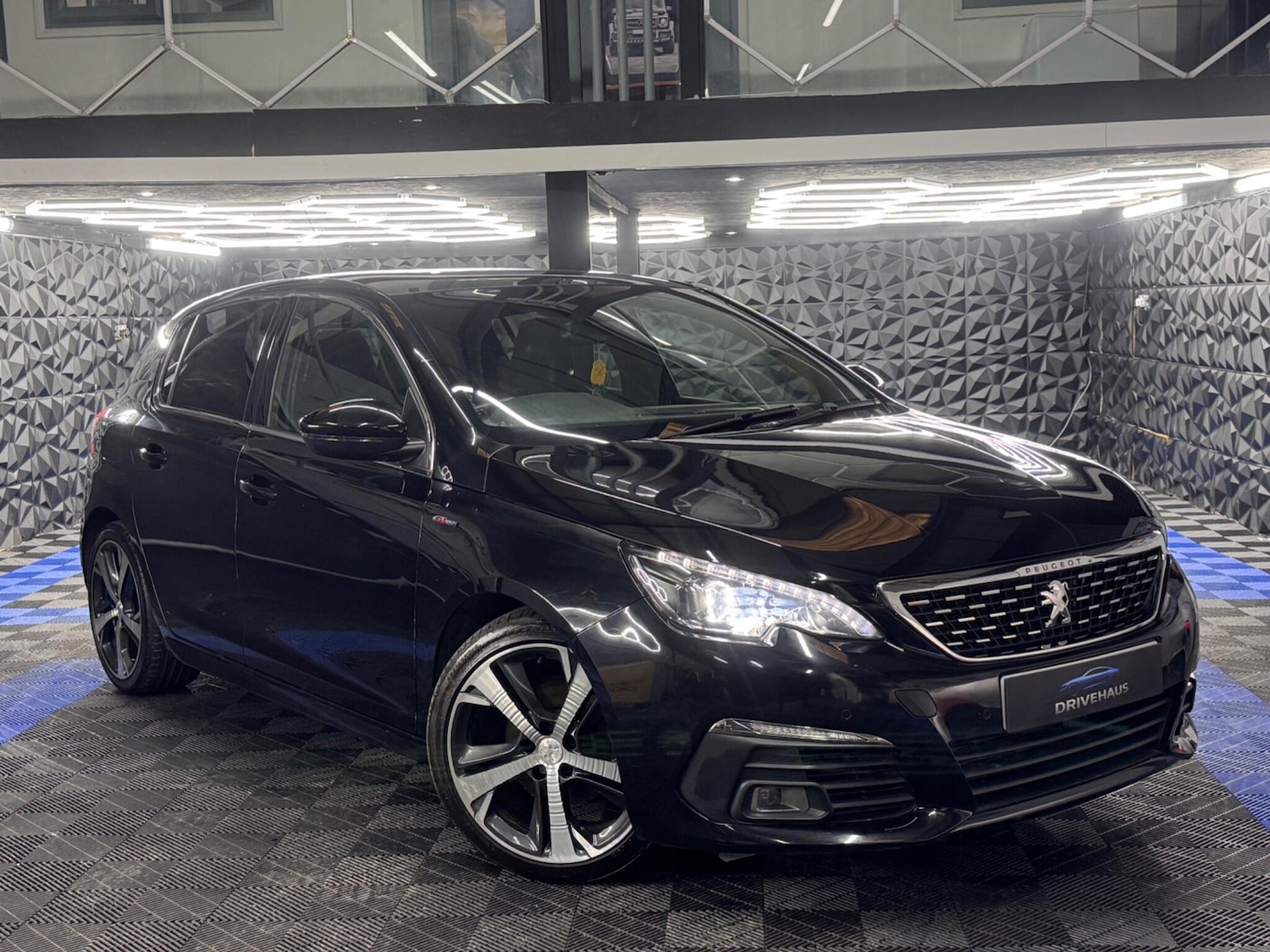 Used Peugeot 308 2018 for sale - 77291893: Photo 7