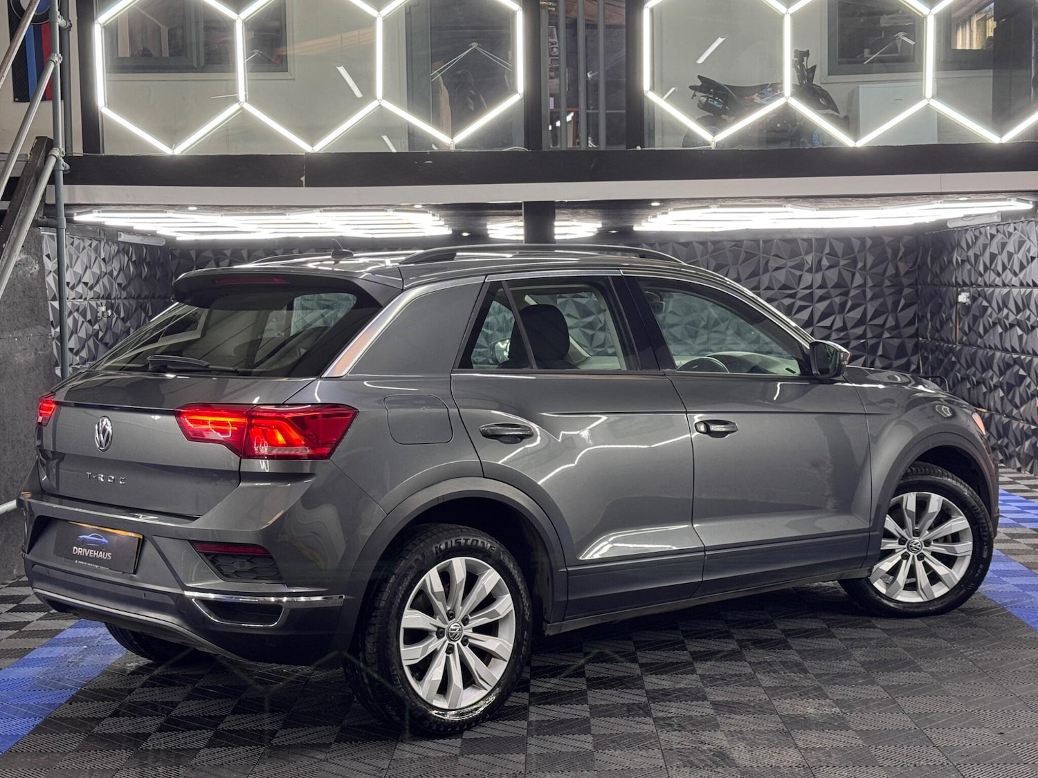 Used Volkswagen T-Roc 2018 for sale - 78148054: Photo 13
