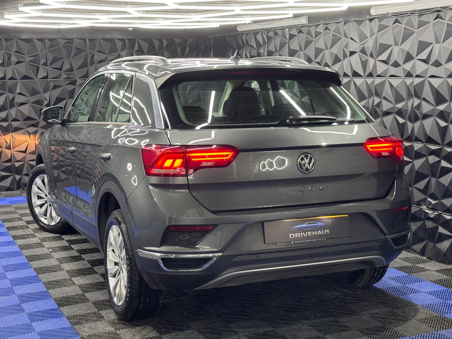 Used Volkswagen T-Roc 2018 for sale - 78148054: Photo 18