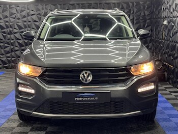 Used Volkswagen T-Roc 2018 for sale - 78148054: Photo