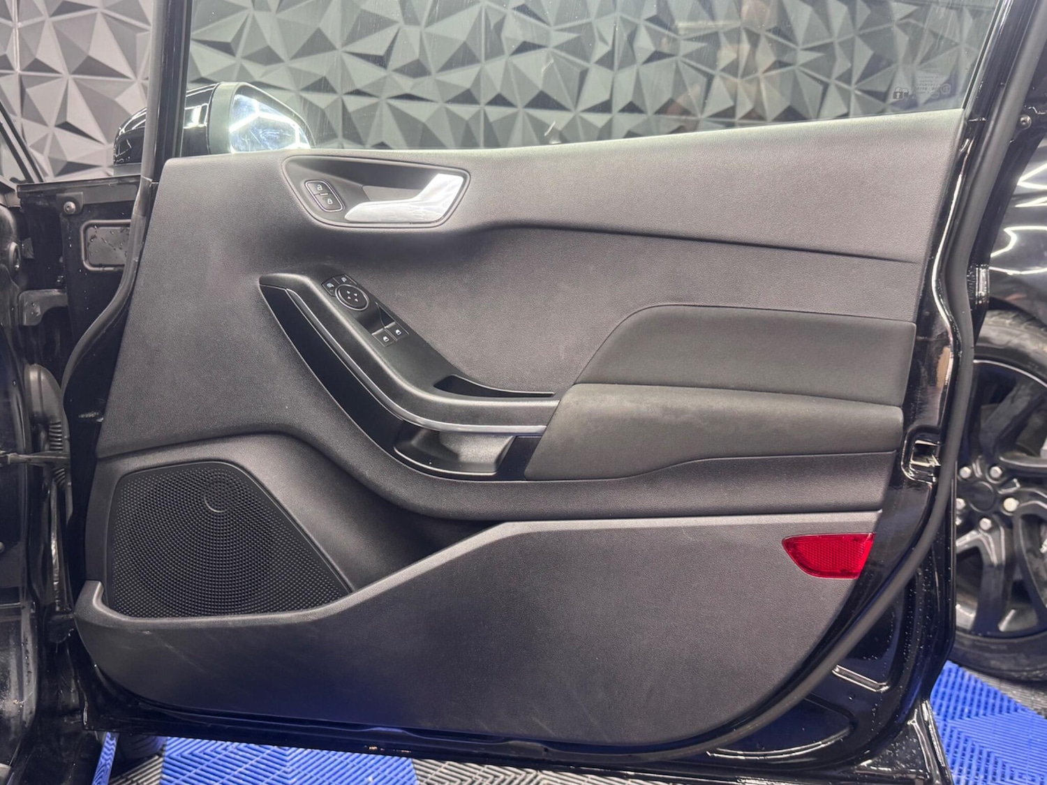 Used Ford Fiesta 2019 for sale - 77029056: Photo 34