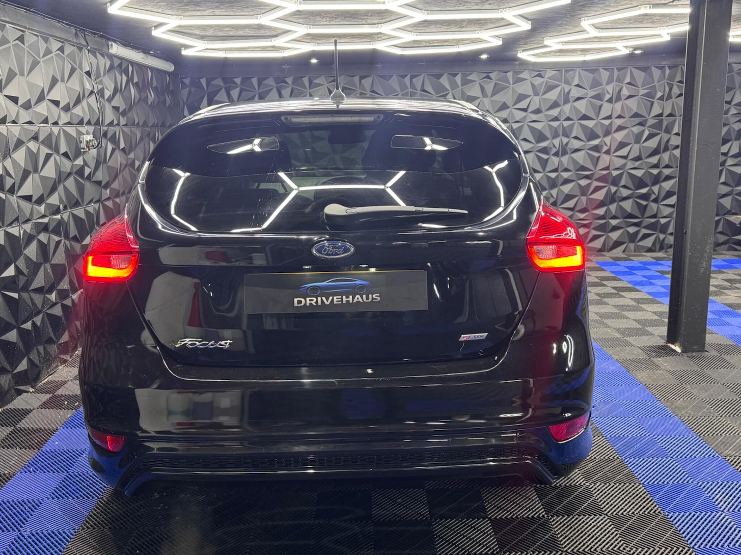 Used Ford Focus 2017 for sale - 77131157: Photo 17