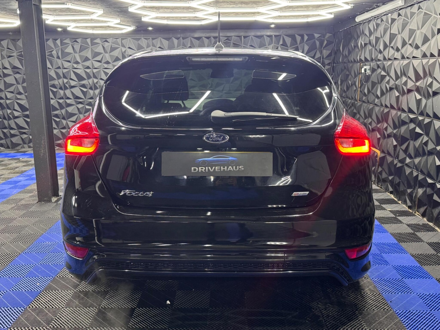 Used Ford Focus 2017 for sale - 77131157: Photo 19