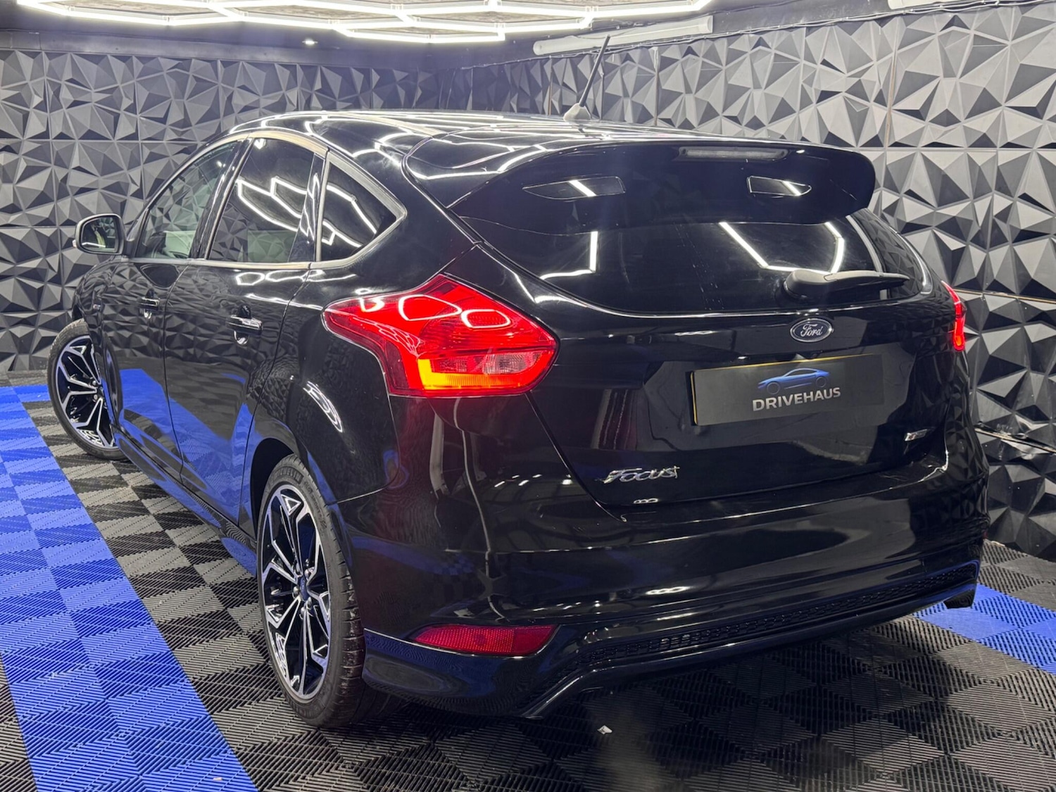 Used Ford Focus 2017 for sale - 77131157: Photo 5