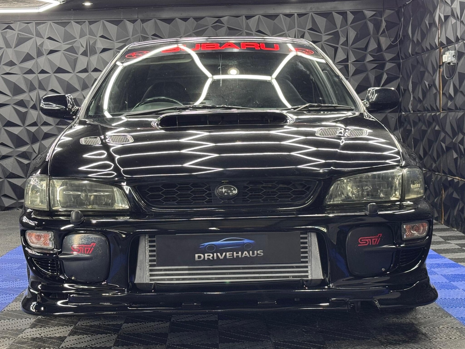 Used Subaru Impreza 2010 for sale - 77898245: Photo 2