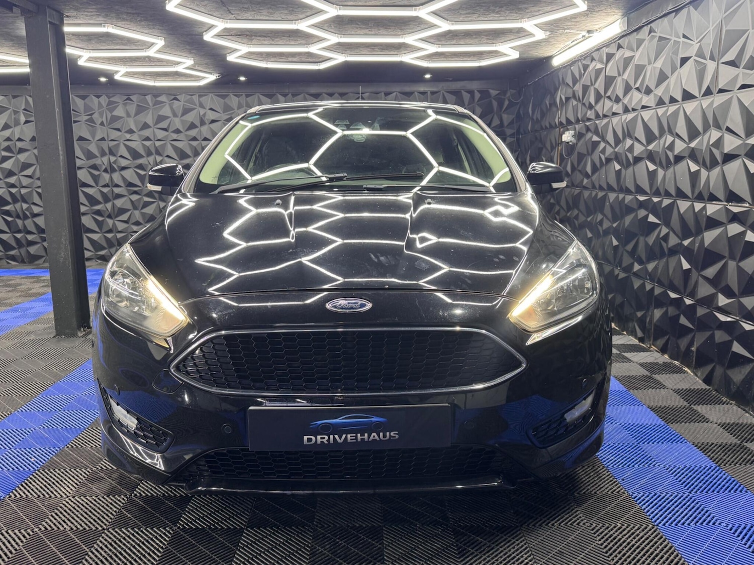 Used Ford Focus for sale - 77537291: Photo 2