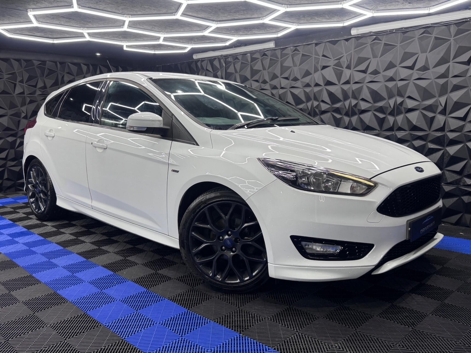Used Ford Focus 2017 for sale - 76607709: Photo 11