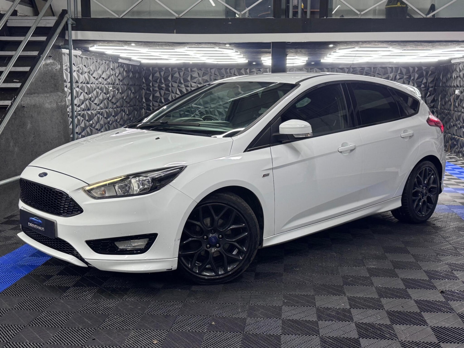 Used Ford Focus 2017 for sale - 76607709: Photo 12