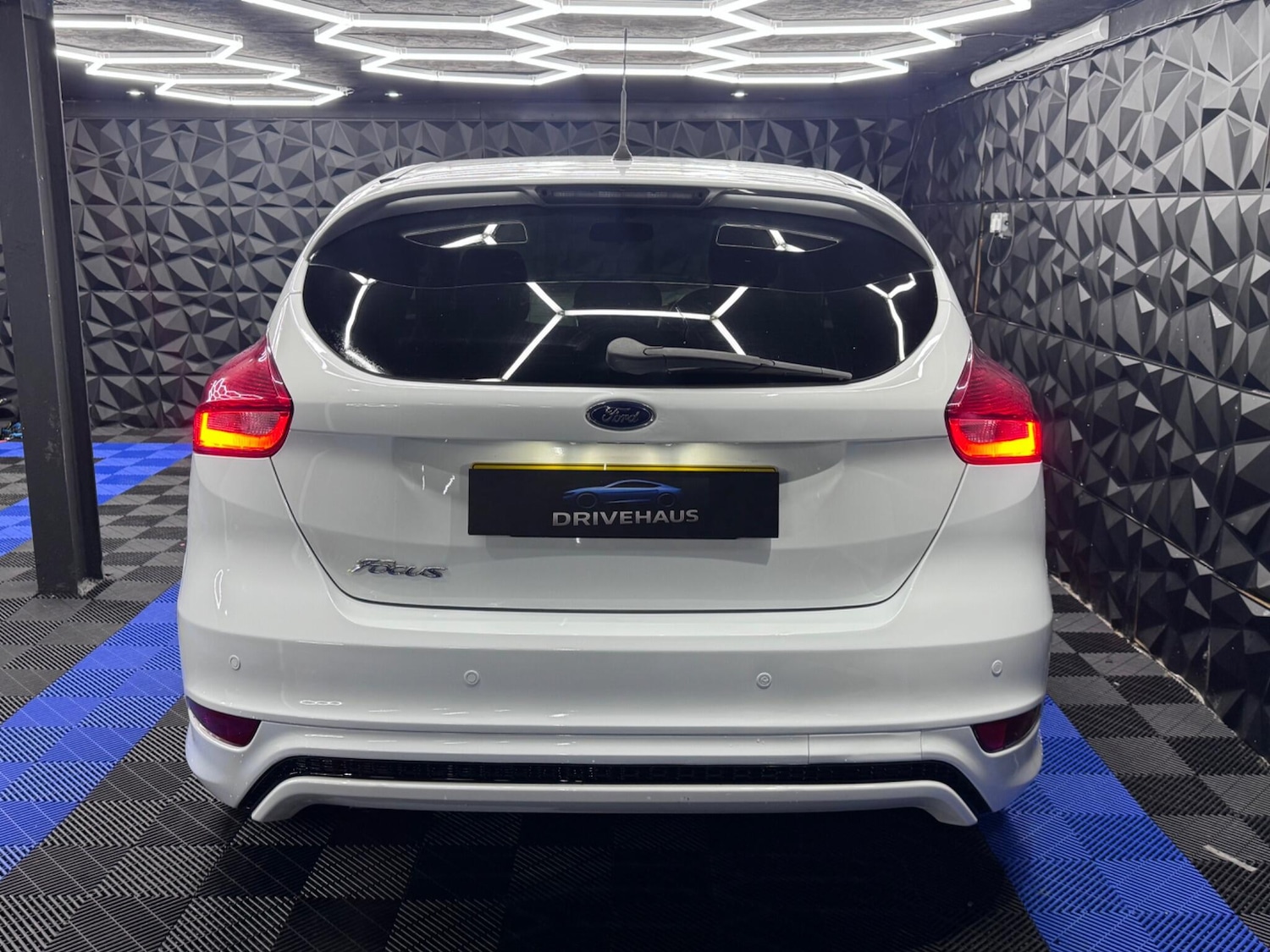 Used Ford Focus 2017 for sale - 76607709: Photo 20