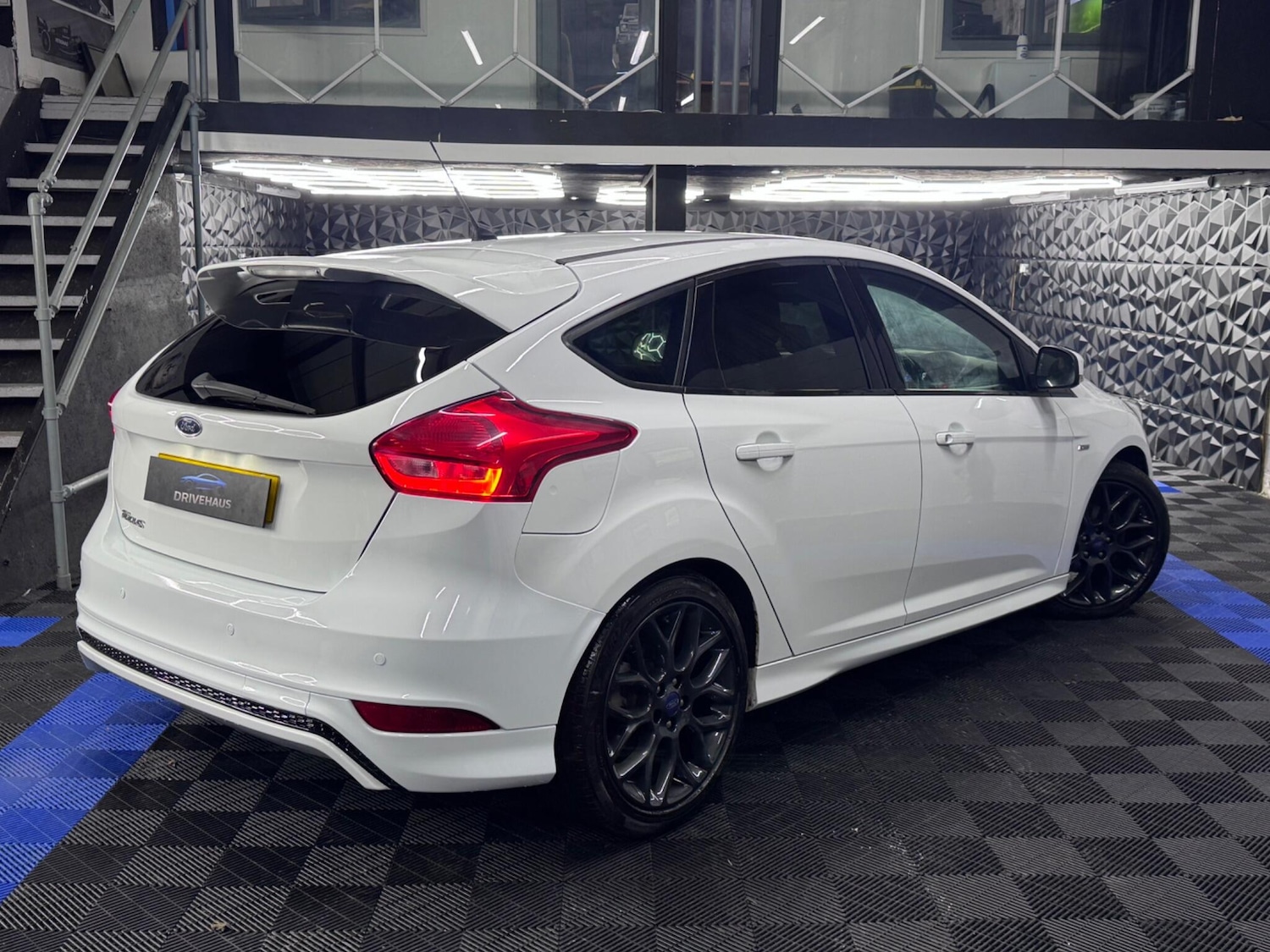 Used Ford Focus 2017 for sale - 76607709: Photo 23