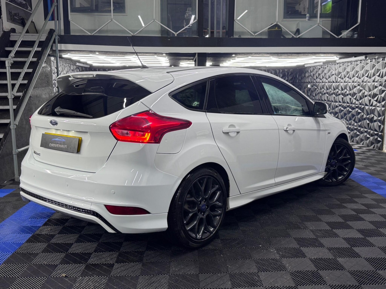 Used Ford Focus 2017 for sale - 76607709: Photo 24