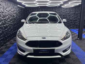 Used Ford Focus 2017 for sale - 76607709: Photo