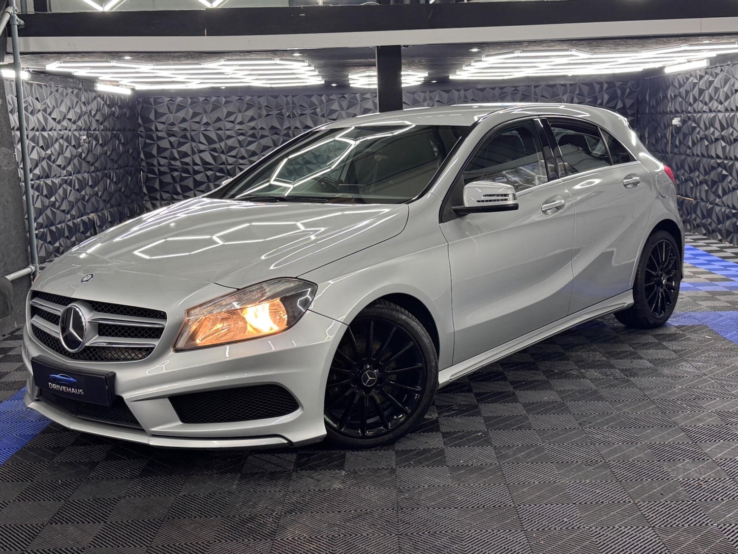 Used Mercedes-Benz A-Class for sale - 77538645: Photo 3