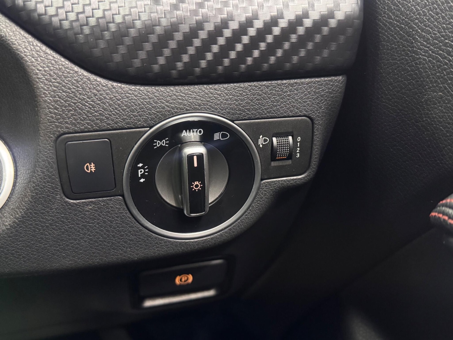 Used Mercedes-Benz A-Class for sale - 77538645: Photo 33