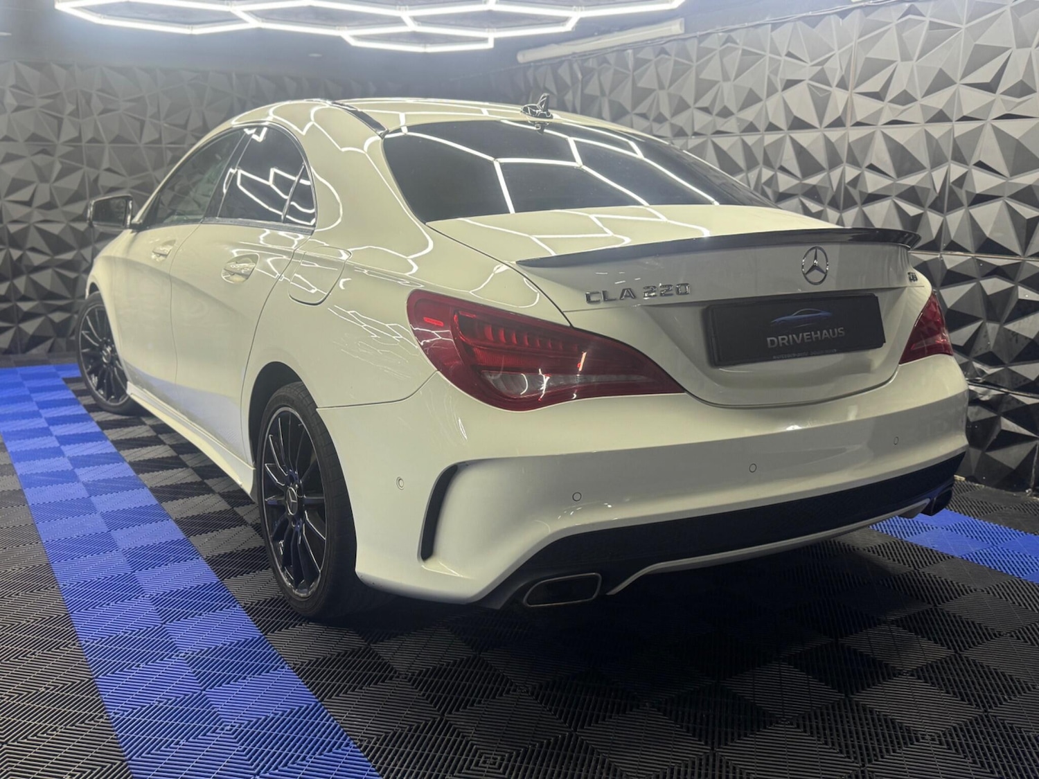 Used Mercedes-Benz CLA 2013 for sale - 76152584: Photo 3