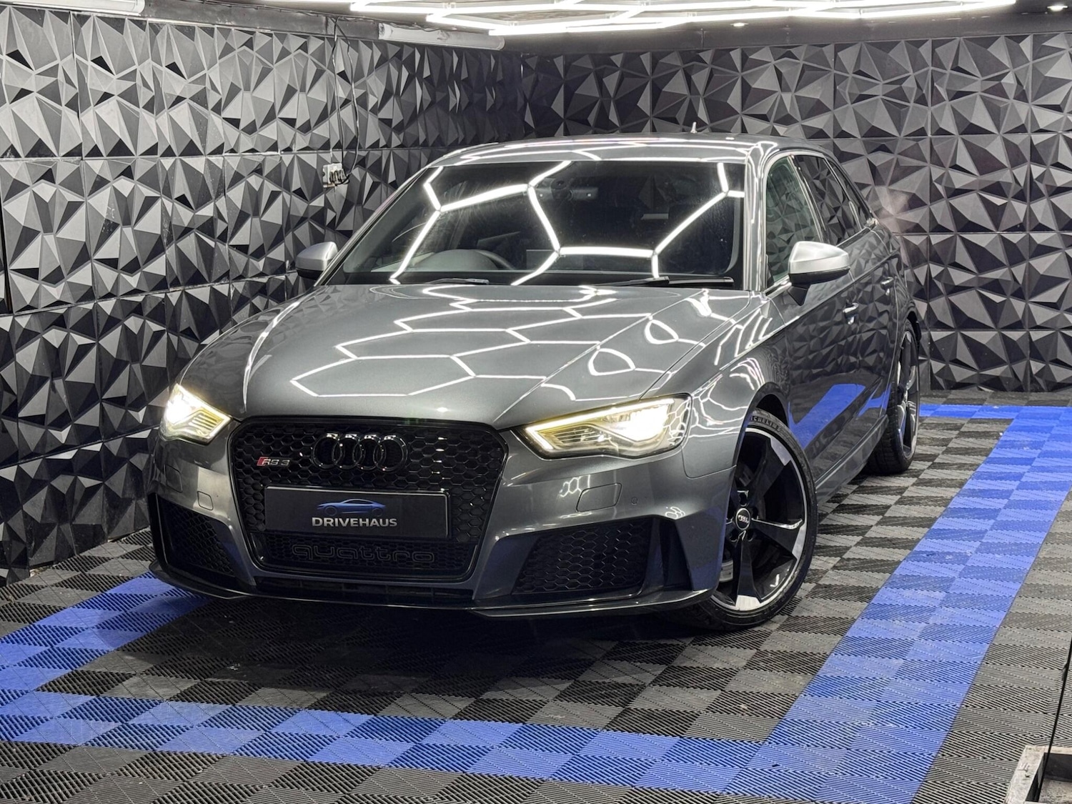 Used Audi RS3 2015 for sale - 77898243: Photo 3