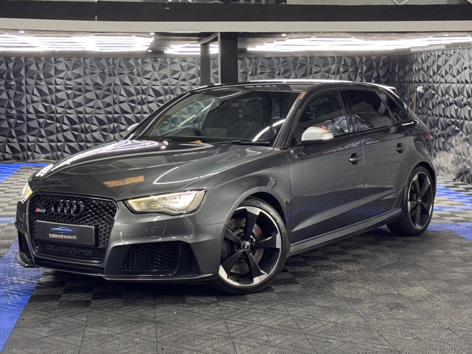 Used Audi RS3 2015 for sale - 77898243: Photo 7