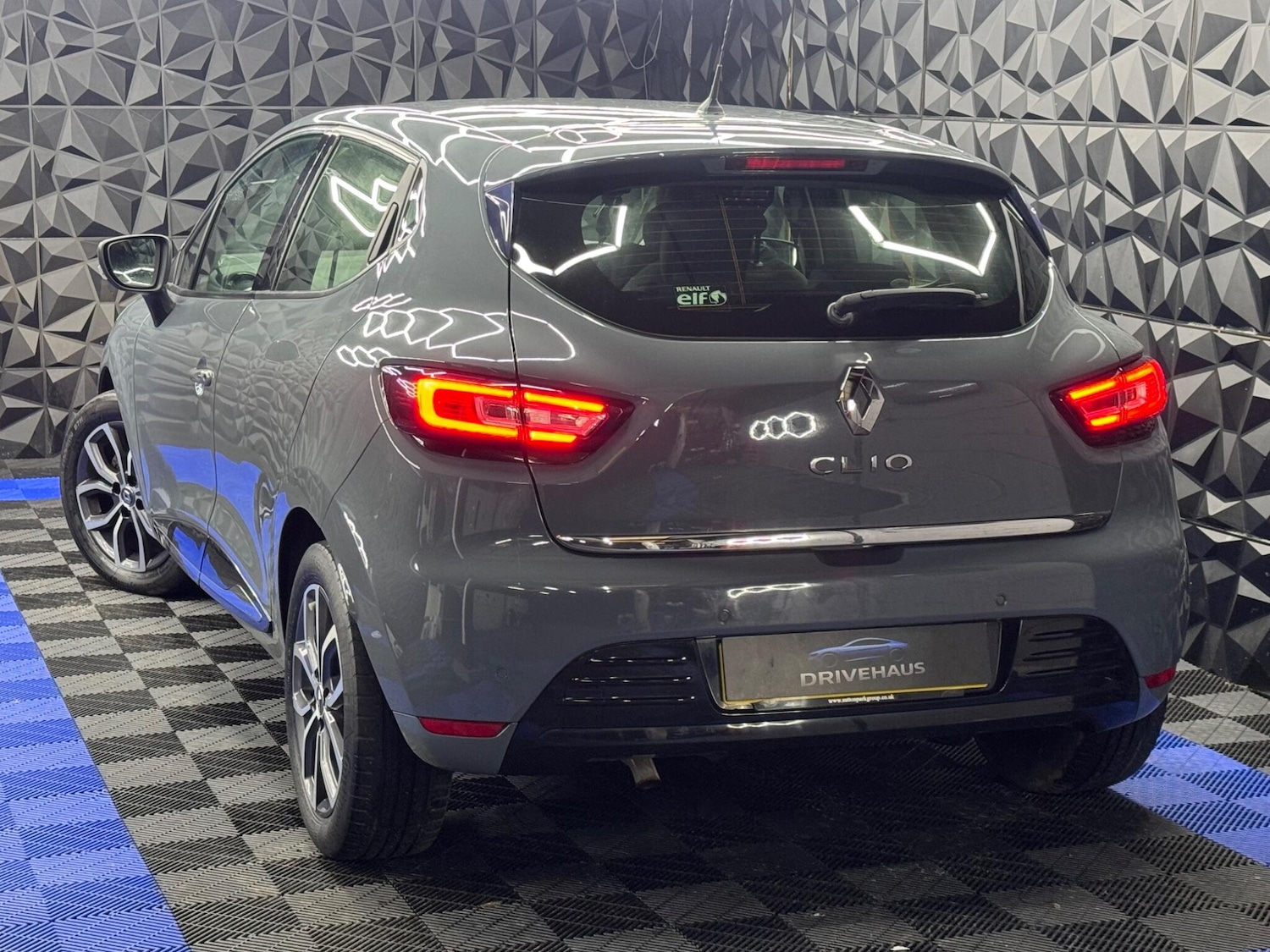 Used Renault Clio for sale - 77696501: Photo 14